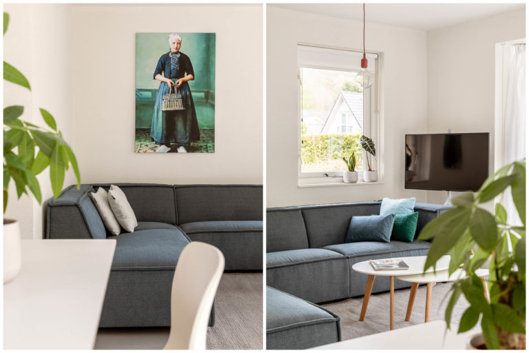 Woudstee Cornelia schilderij boven bank met klederdracht