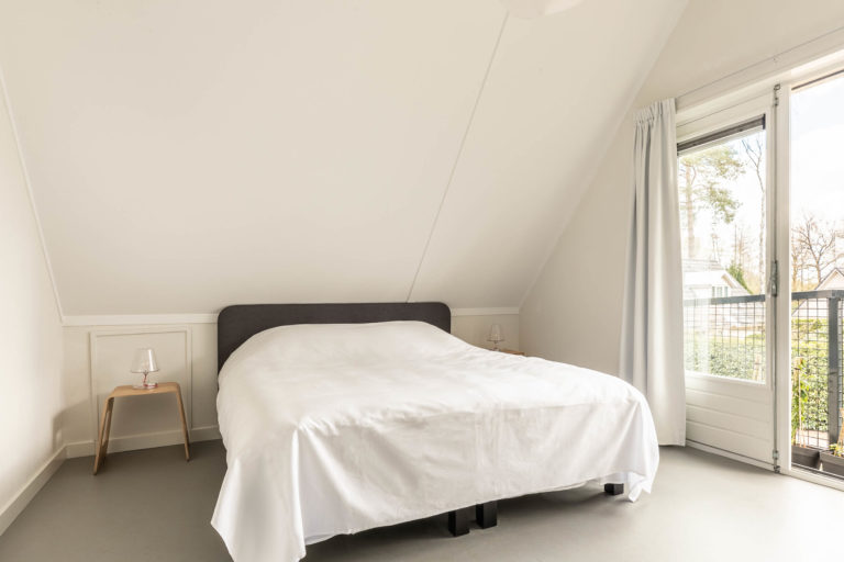 Woudstee Cornelia slaapkamer comfort met boxspring bedden en balkon
