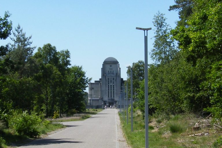 Bezoek Radio Kootwijk tijdens je vakantie bij WoudStee