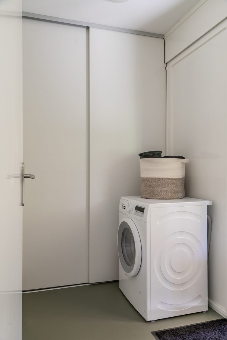 Bijkeuken van Hendrika wasmachine aanwezig